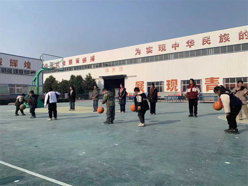 篮球场